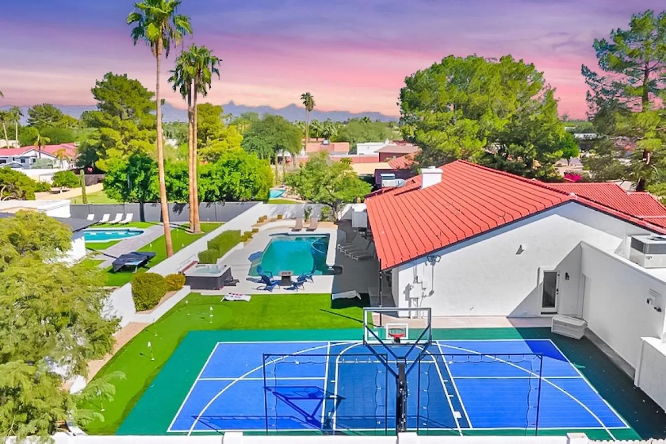 Pickleball-Basketball-Heatedpool-Spa-2 Primary Brs Phoenix Hébergement de vacances